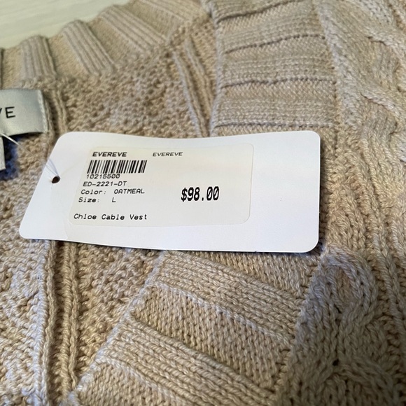 Evereve “Chloe” cable vest - Picture 5 of 7